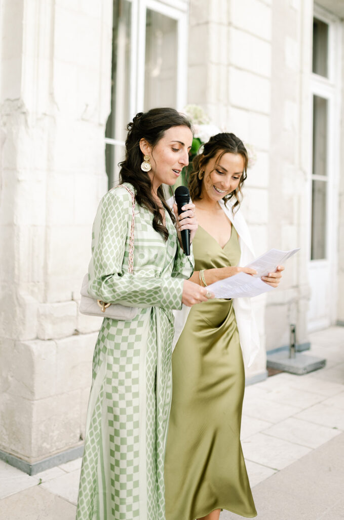 Demoiselles d'honneur et discours